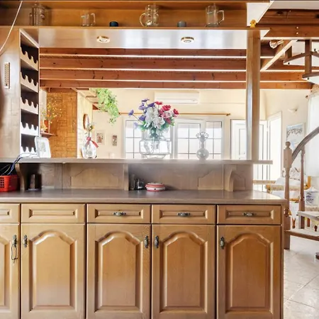 Pan Family House * Fira (Santorini)