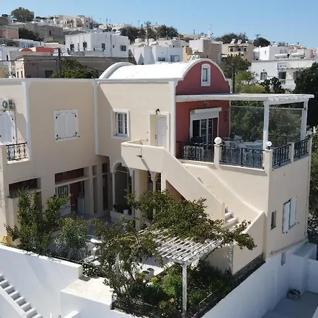 Pan Family House Daire Fira (Santorini)
