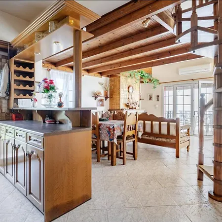 Pan Family House * 산토리니