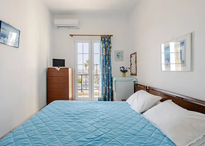 Pan Family House Апартаменты Тира